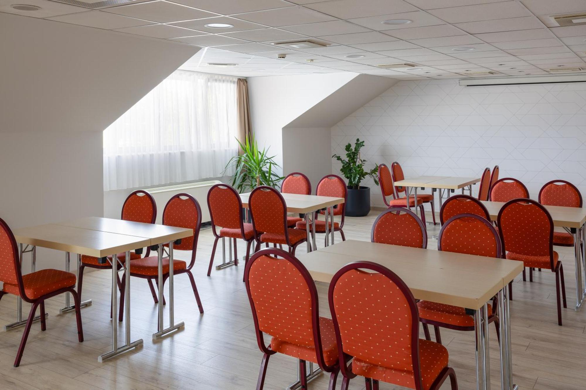 Vitalmed Hotel Шарвар Екстер'єр фото