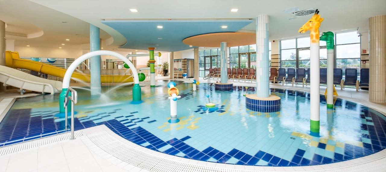 Vitalmed Hotel Шарвар Екстер'єр фото